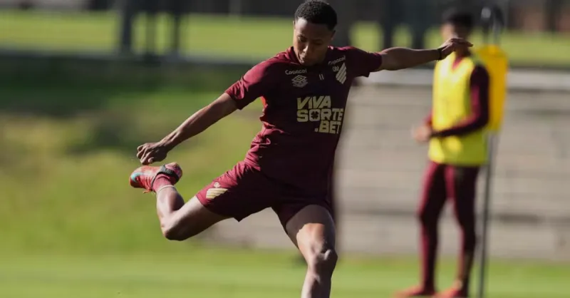 Athletico-PR: Atraso Inusitado e a Corrida de Táxi para o Estádio