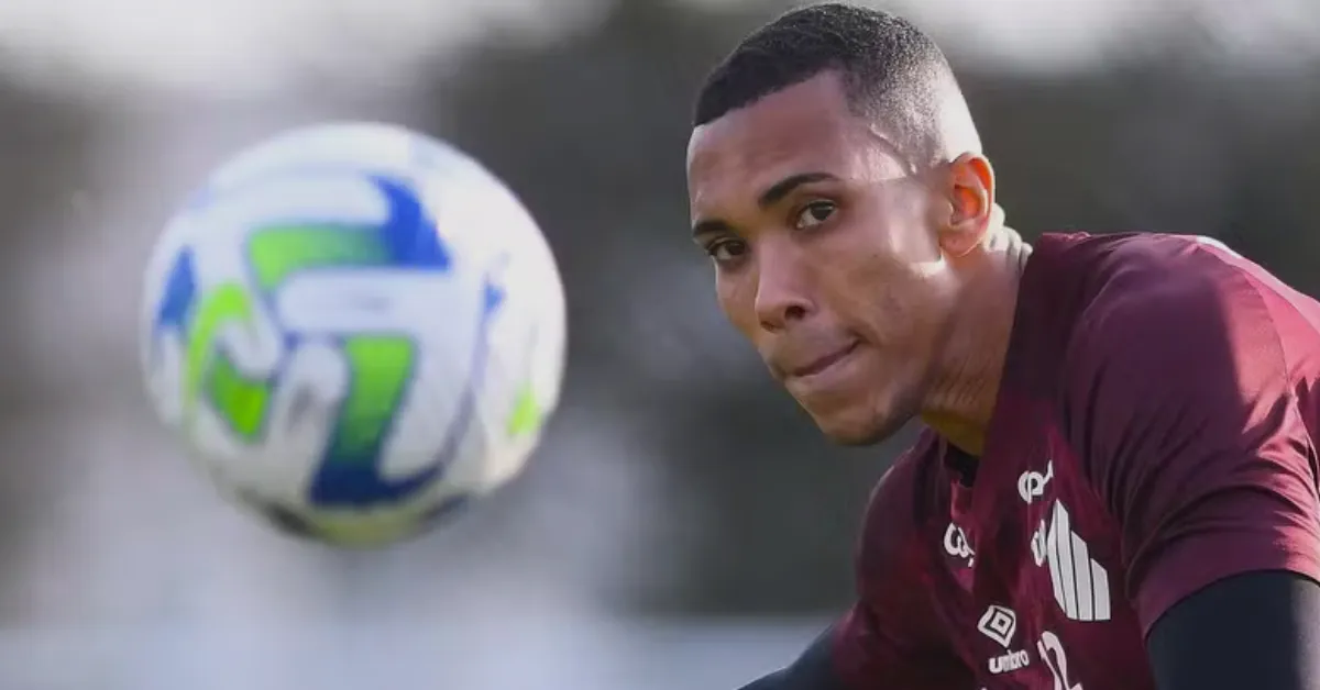 Athletico Mantém Madson: Análise da Decisão e Impacto no Elenco