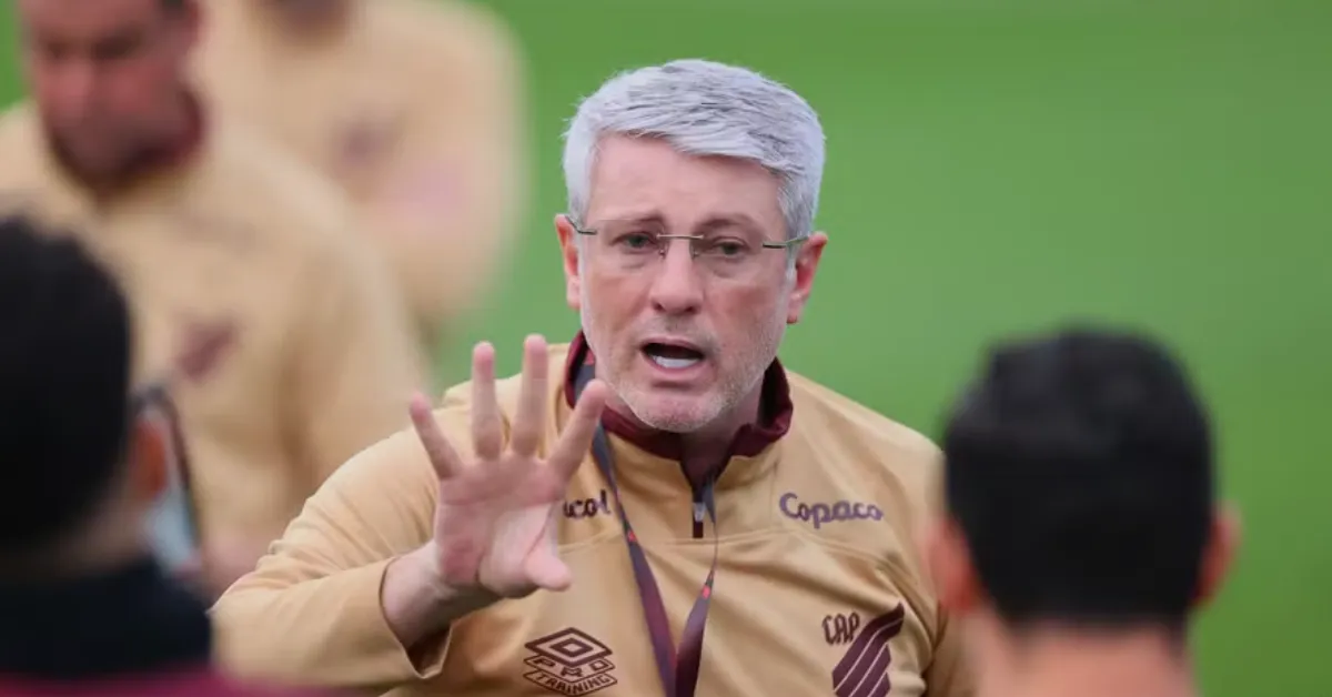 Odair Hellmann: Análise Tática e Filosofia da Celebração no Athletico-PR