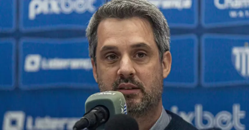 Athletico Paranaense Anuncia Eduardo Freeland: O Que Esperar do Novo Diretor de Futebol?