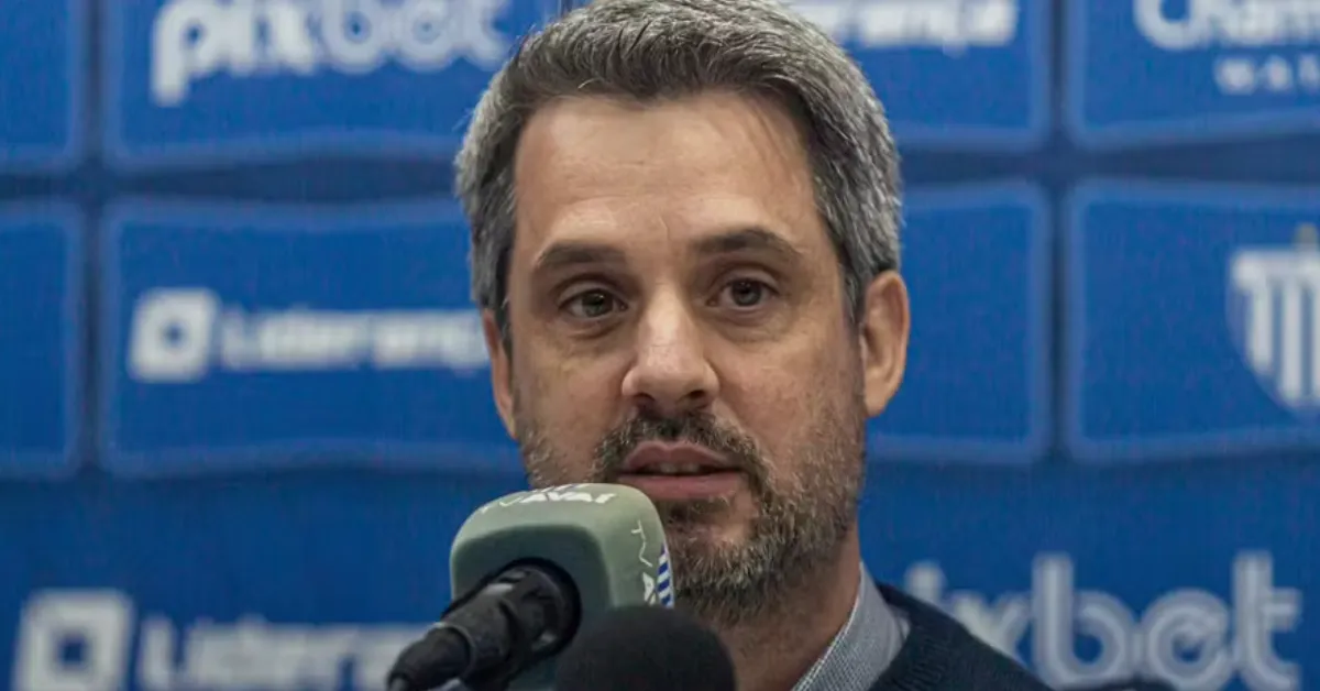 Athletico Paranaense Anuncia Eduardo Freeland: O Que Esperar do Novo Diretor de Futebol?