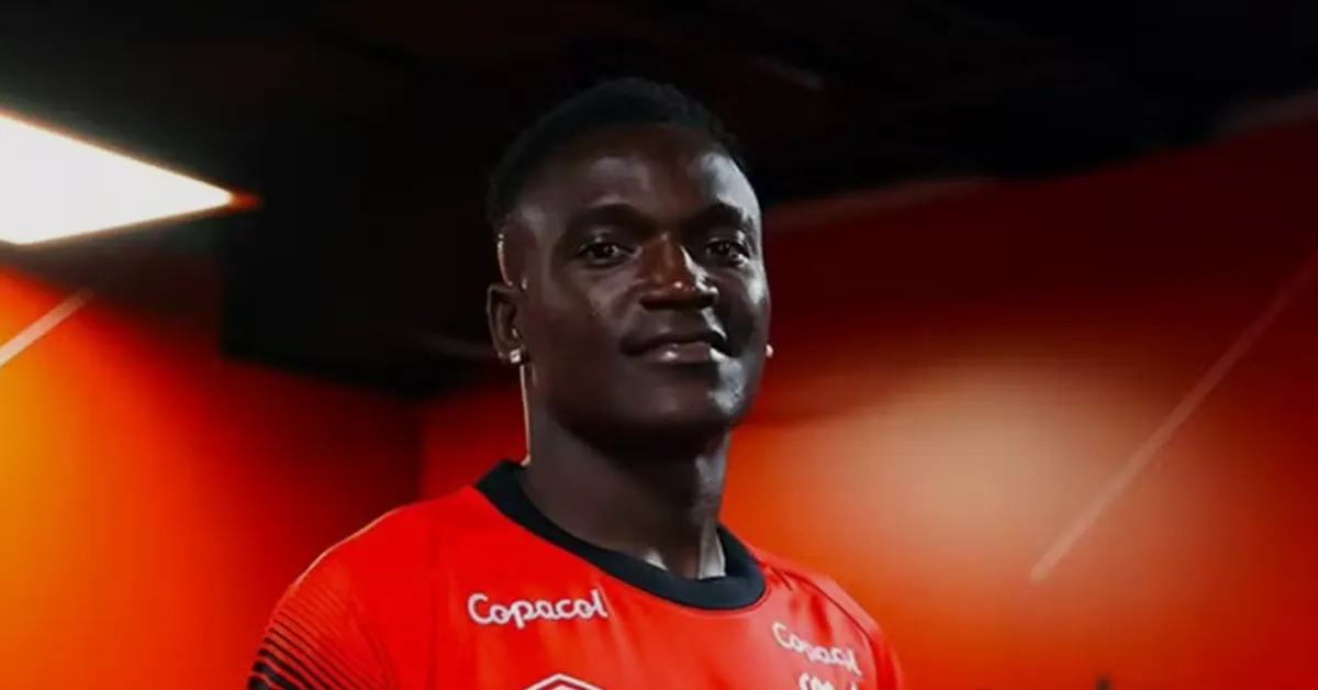 Viveros Camisa 9 no Athletico: O Maior Investimento e a Busca por Gols Decisivos
