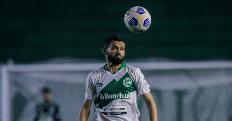 Athletico Foca em Jádson do Juventude: Negociação Difícil por Volante