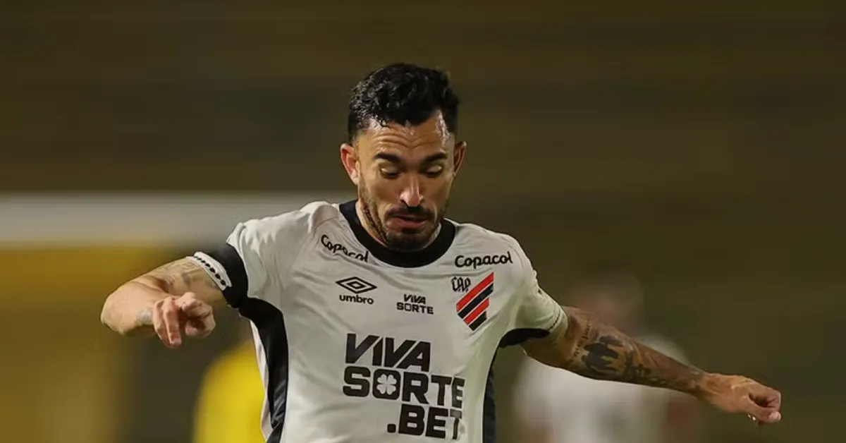 Athletico: Defesa Desmorona, G4 Vira Miragem Após Derrota Chocante!