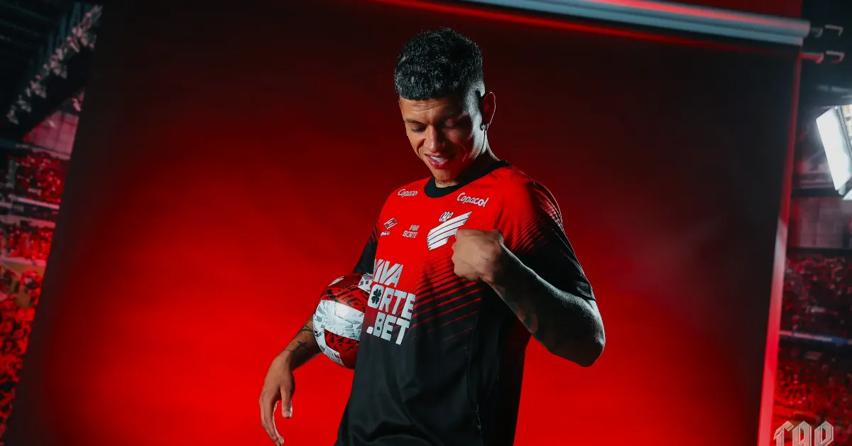 Élan Ricardo Chega ao Athletico: O Novo Volante do Furacão e a Estratégia de Reforços