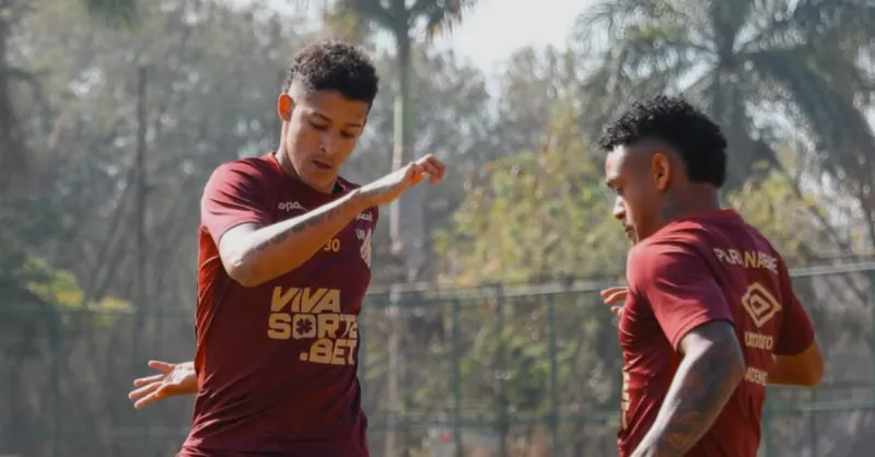 Athletico-PR Veta Retorno de Tevis ao Cruzeiro e Impacta Negociações da Raposa
