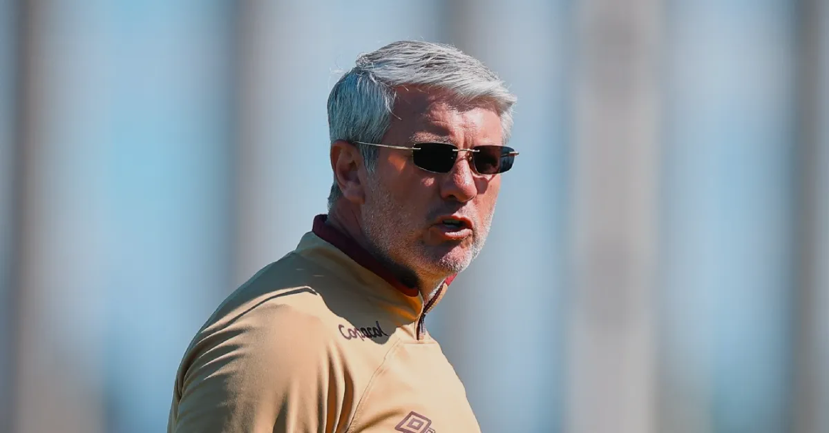 Athletico-PR: Odair Hellmann Revela Provável Time Contra Vila Nova pela Série B