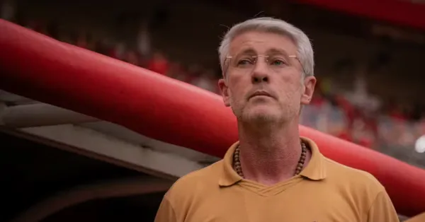 Odair Hellmann elogia Athletico após vitória na estreia da Série A: 