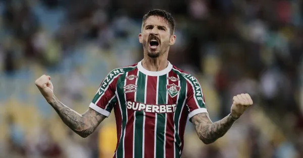 Athletico-PR Negocia Contratação de Everaldo do Fluminense na Janela de Transferências